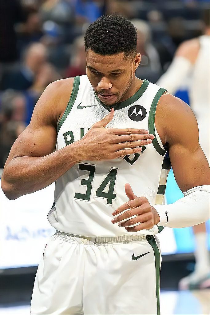 雄鹿队外线得分寥寥,惨负骑士队(雄鹿队外线得分寥寥,惨负骑士队员) 雄鹿队外线得分寥寥,惨负骑士队(雄鹿队外线得分寥寥,惨负骑士队员)