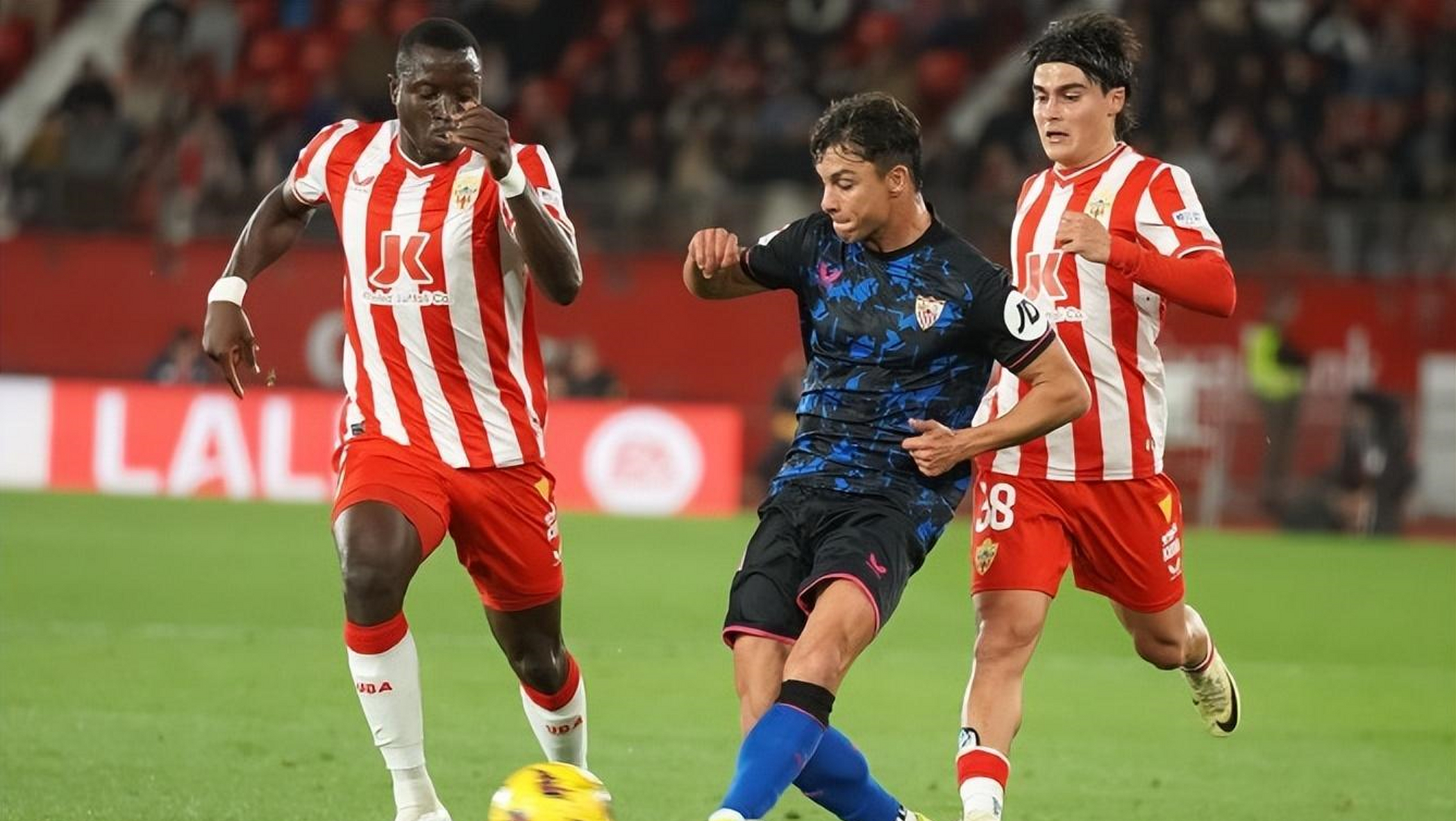 九州娱乐官方网站登录入口（九州娱乐体育、真人、游戏）-卡利亚里胜出对决，为球队注入新活力(卡利亚里胜出对决,为球队注入新活力是哪一集)